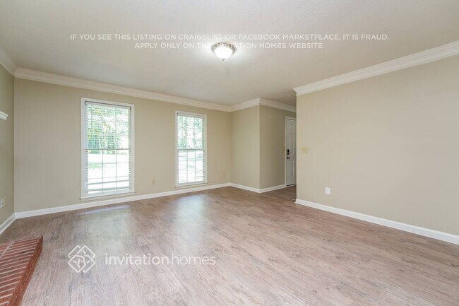 Photo - 776 Amberglen Ln