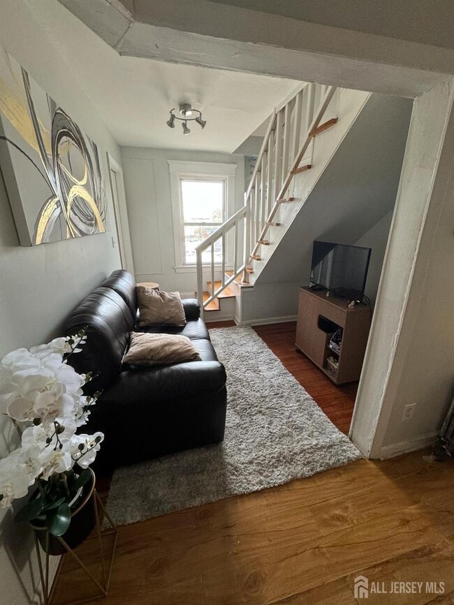 Photo - 116 Woodbridge Ave