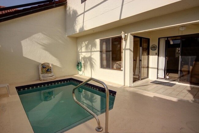 Photo - 508 Sea Oats Dr