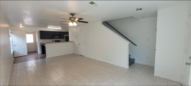 Photo - 1426 Ruthven St