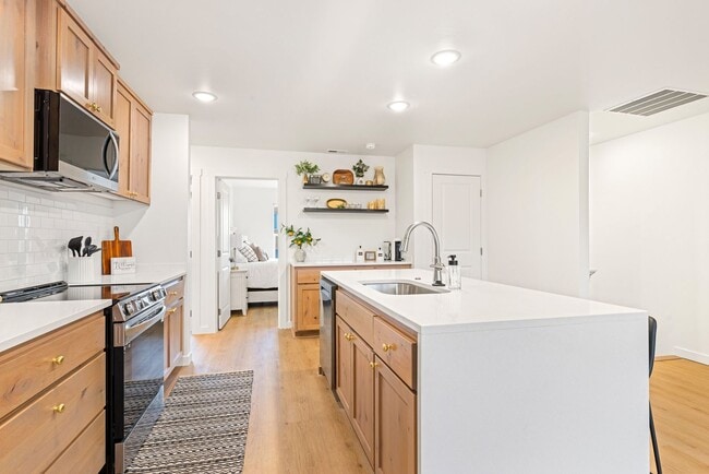 Photo - New Modern Construction Work Live