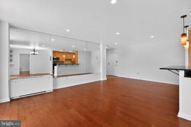 Photo - 7505 Democracy Blvd Unidad A