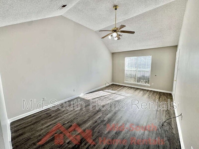 Photo - 5528 Ginners Dr