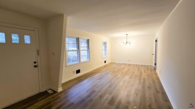 Photo - 4035 Meadowbrook Dr