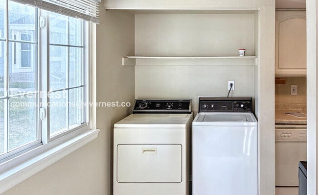 Photo - 2924 Ross Dr