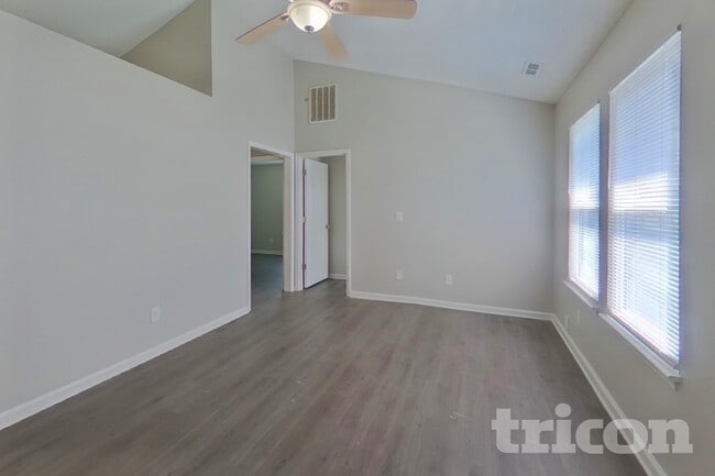 Photo - 1224 Settles Bridge Ct