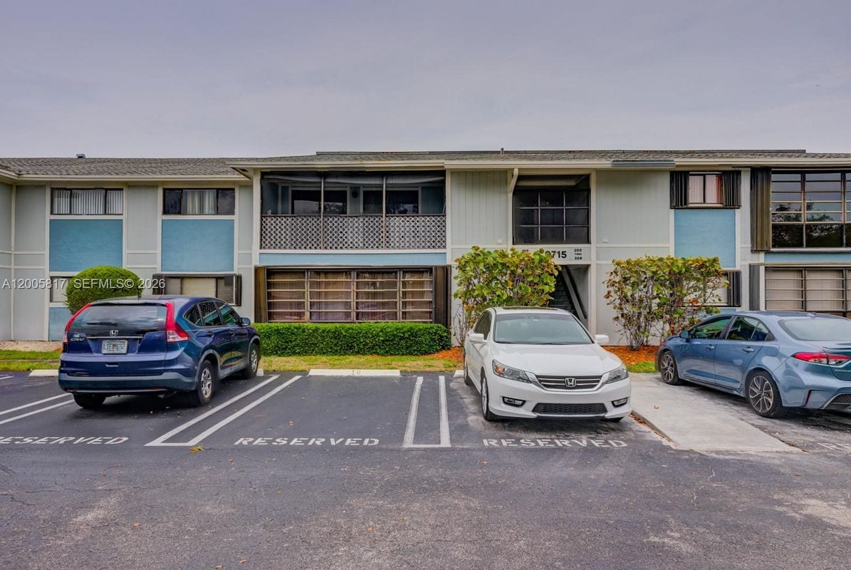Photo - 9715 Hammocks Blvd Unidad 106
