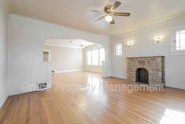 Photo - 1442 Perry St