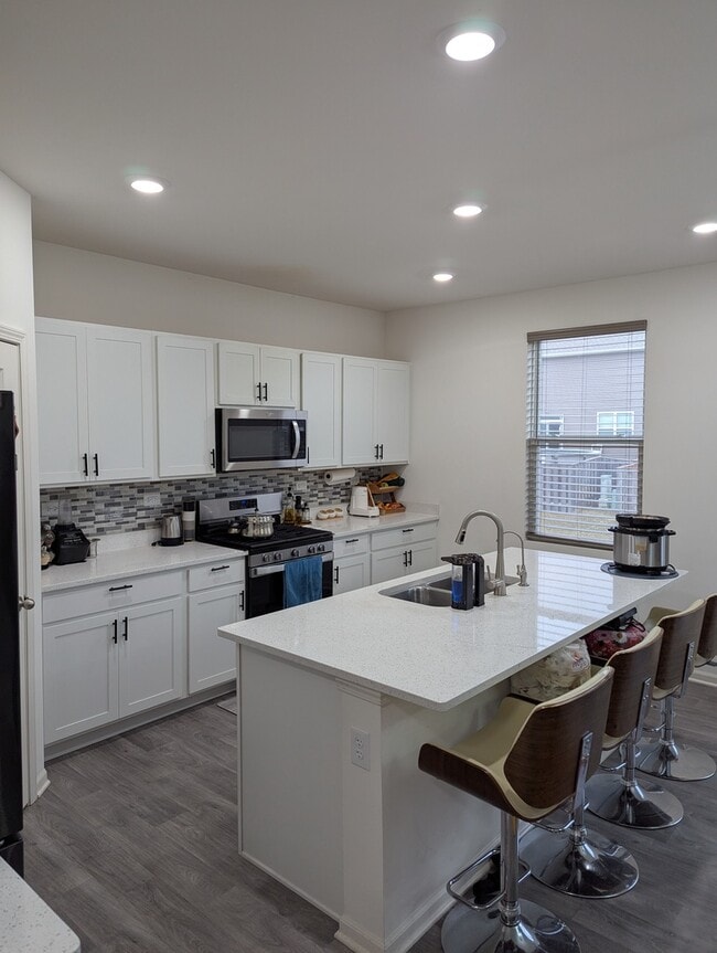 Photo - 1619 Emma Ln