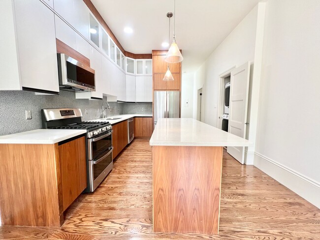 Photo - 625-627-627 Fillmore St Apartment Unit 627 Fillmore St