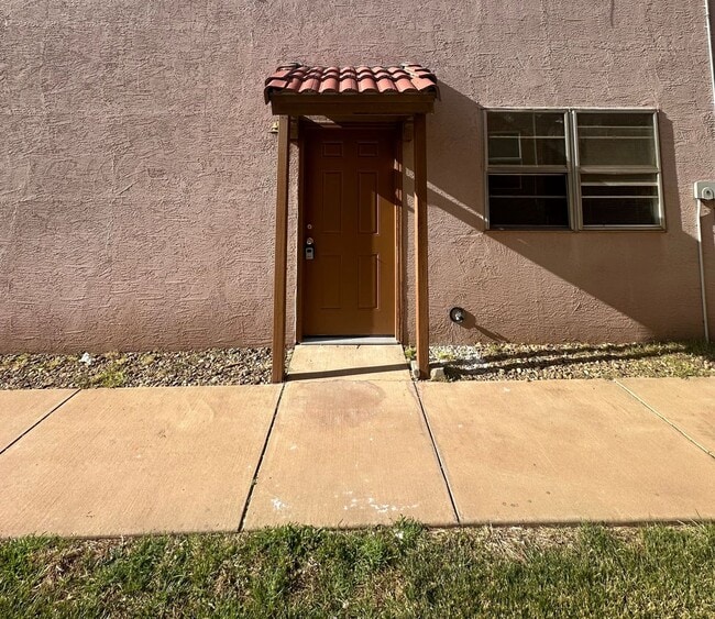 Photo - 313 Innsdale Terrace Unit D