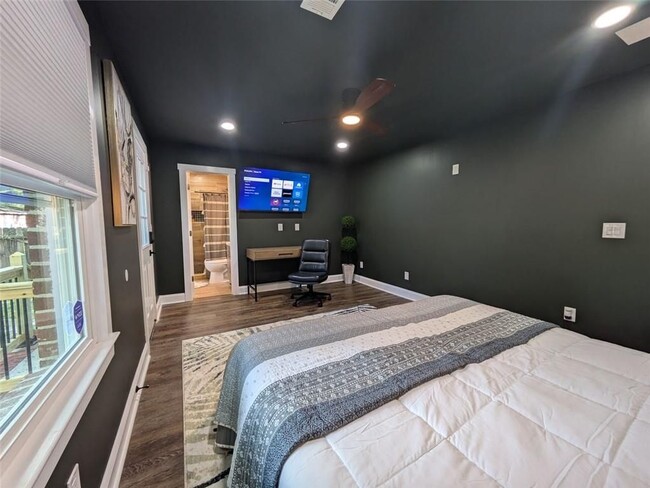 Photo - 122 Malone Dr