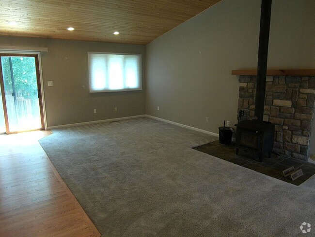 Building Photo - Spacious 4-Bedroom Home with Finished Base...