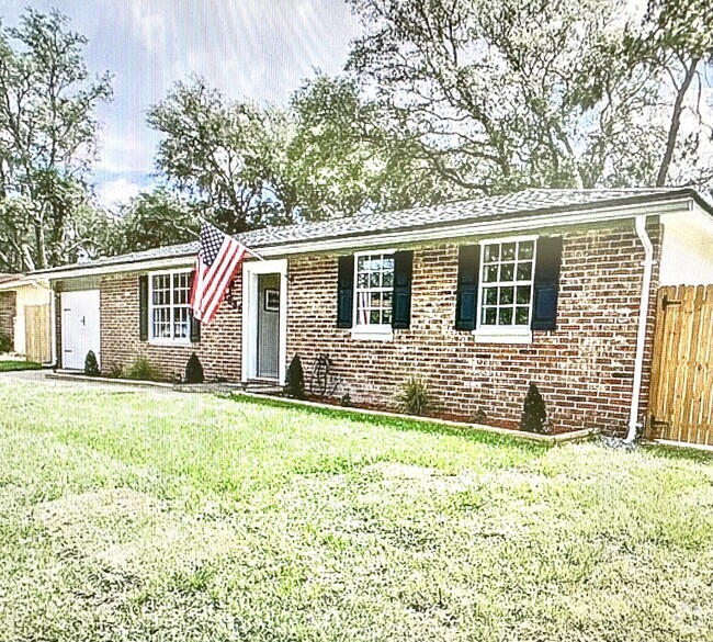 Building Photo - 11635 W Ride Dr Rental