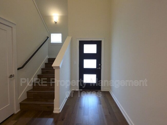 Photo - 6800 Menchaca Rd