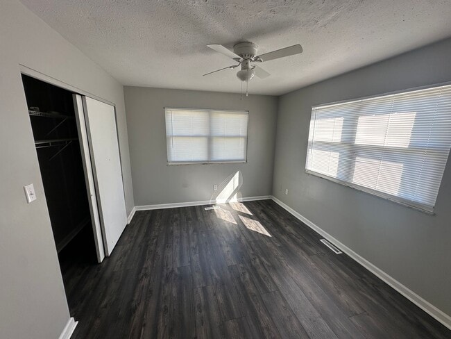 Photo - 18 Old St Marys Pike Unidad 103