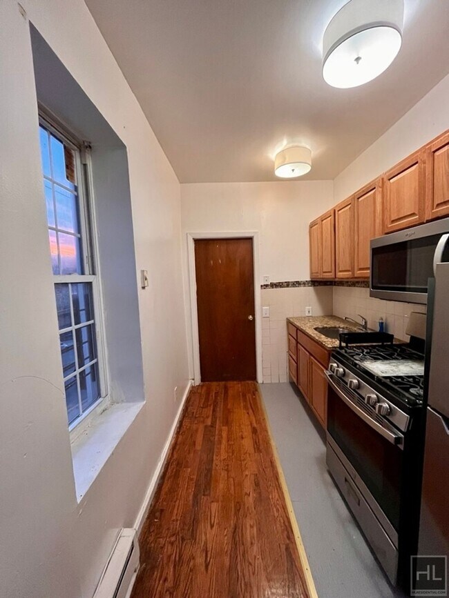 Photo - WADSWORTH AVENUE, NEW YORK Unidad 1