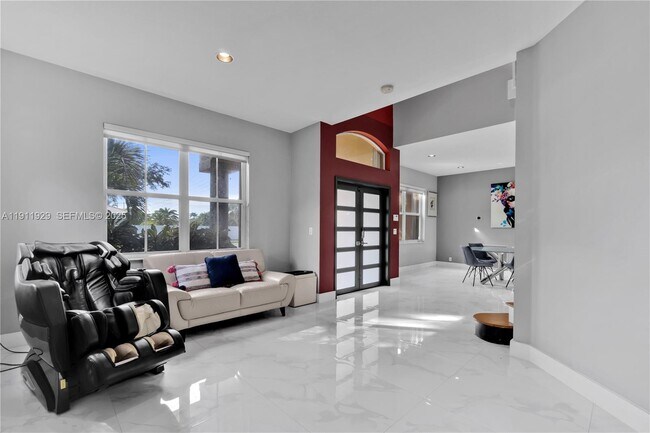 Photo - 15841 SW 61st St