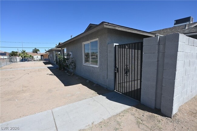 Building Photo - 2334 N Lamb Blvd Unit A