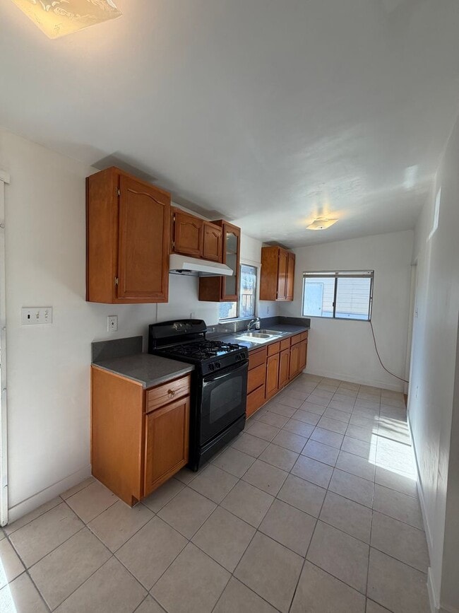 Photo - 10031 Larson Ave Unit 10031 1/2 Larson Ave