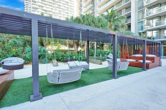 Photo - 88 SW 7th St Unit 2106