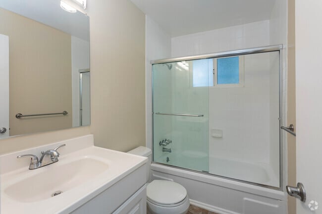 1BR - 1BA - 600SF