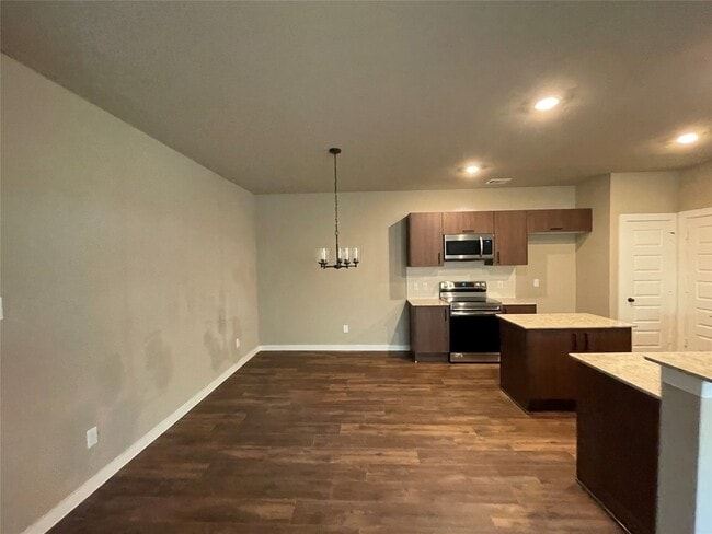 Photo - 9789 Grosbeak Ln