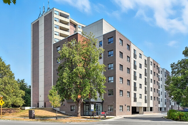 Building Photo - Marlborough Manor