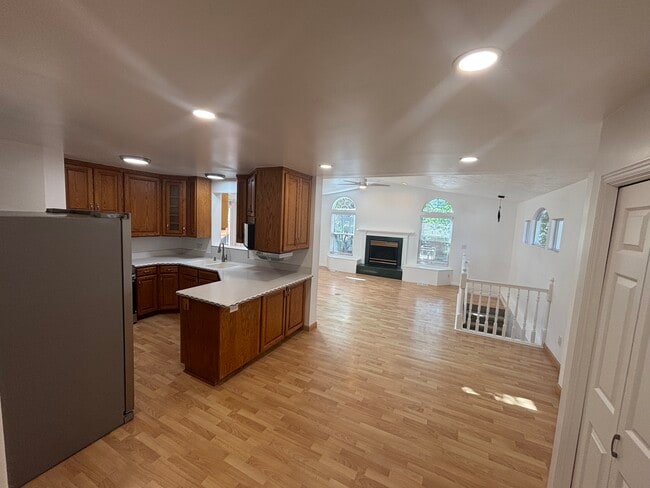 Photo - 7734 S 1100 E