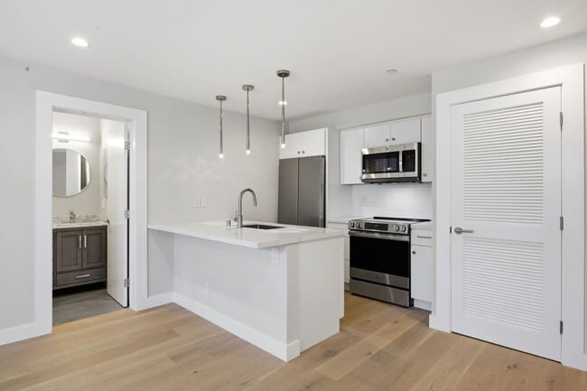 Photo - 1488 9th Ave