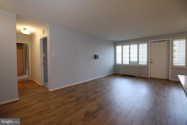 Photo - 4501 Arlington Blvd Unit 502
