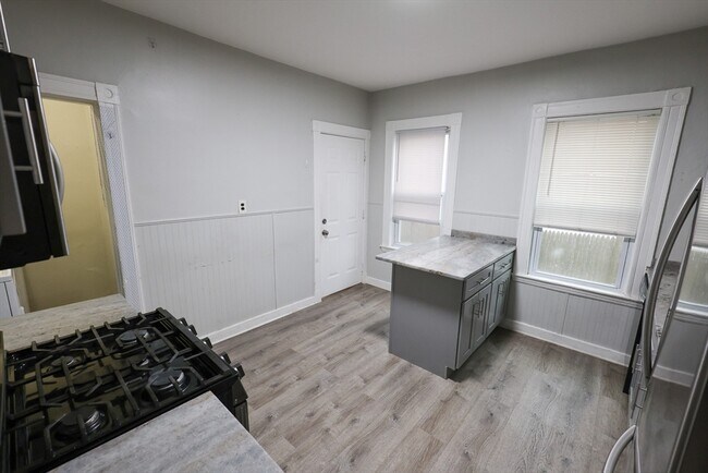 Photo - 82 Fuller St Unidad 1