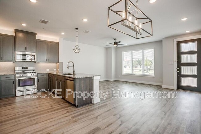 Photo - 7561 Reis Ln