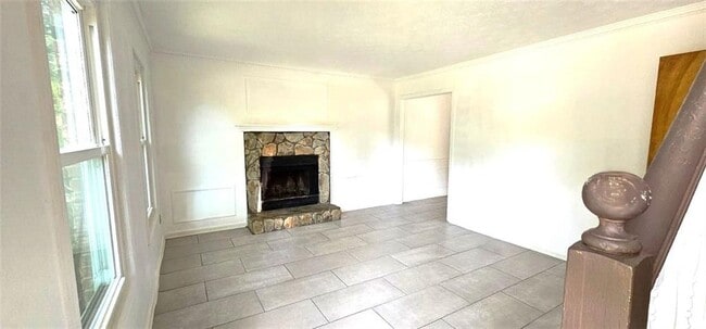 Building Photo - 805 Arbor Hill Dr