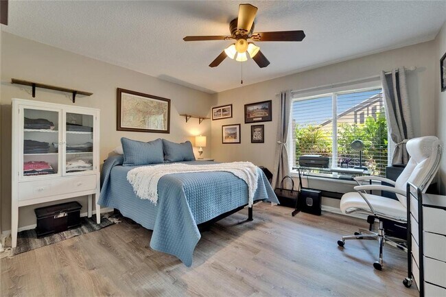 Photo - 1349 New Bedford Dr