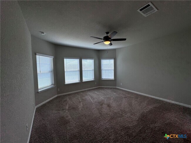 Photo - 1280 Ella Xing