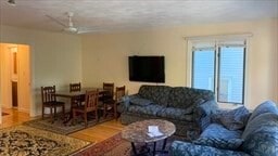 Photo - 114 Yorktown St