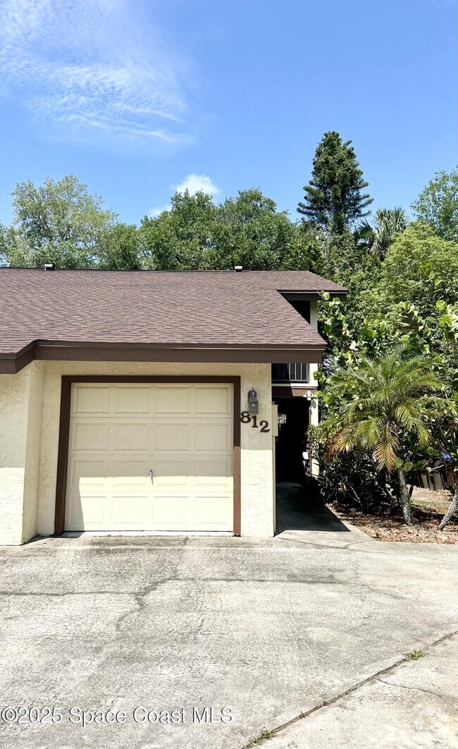 Building Photo - 812 Indian River Ave Rental