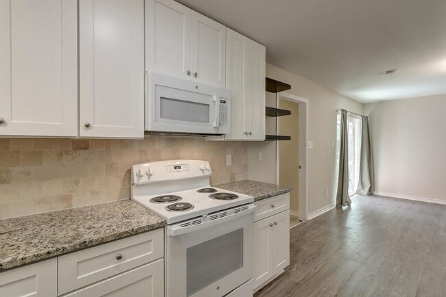 Photo - 1106 Bradshaw Dr