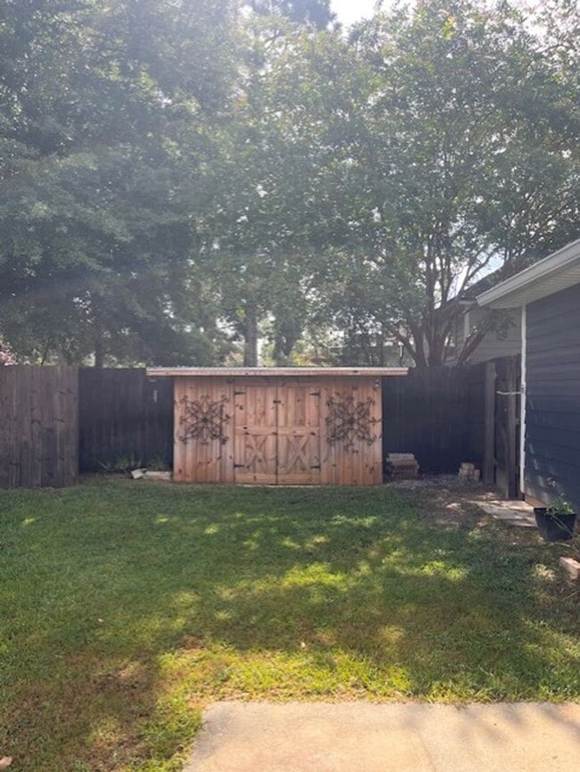 Photo - 4077 Huntley Dr