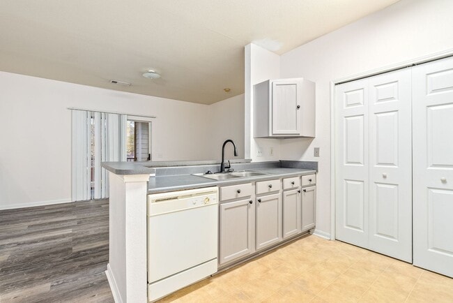 Photo - 447 W Longleaf Dr Unit 1409