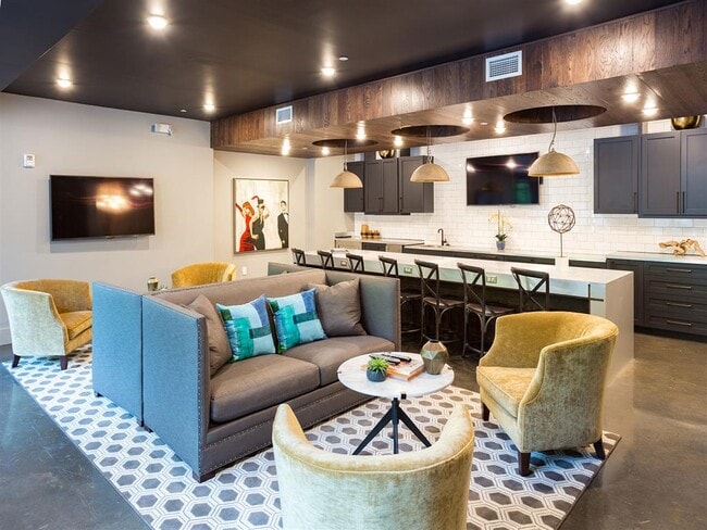 Photo - 5115 Park Place