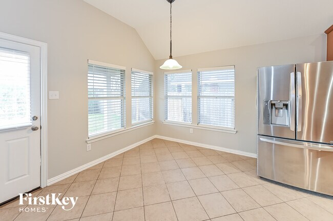 Photo - 3010 Silverwood Park Ln