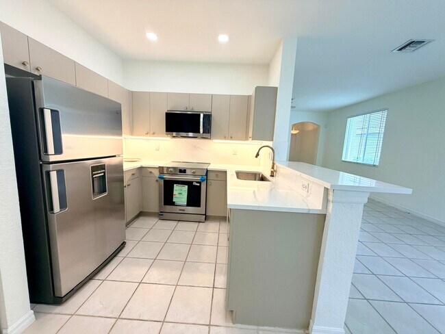 Photo - 673 Conservation Dr