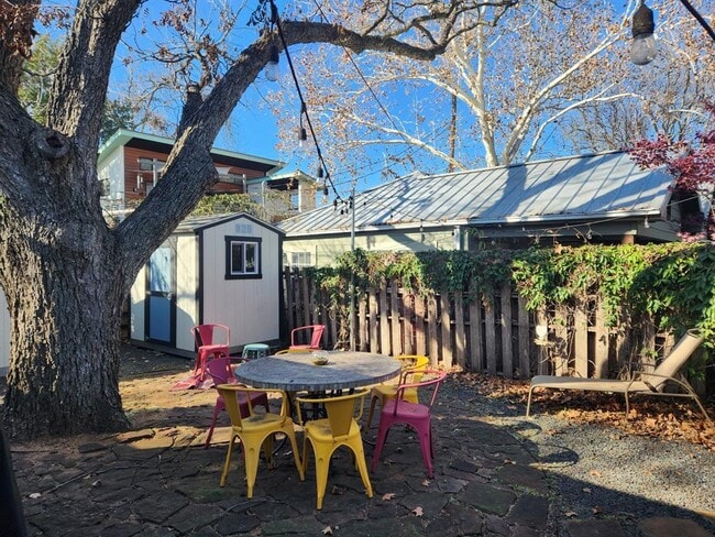 Photo - 4214 Bellvue Ave