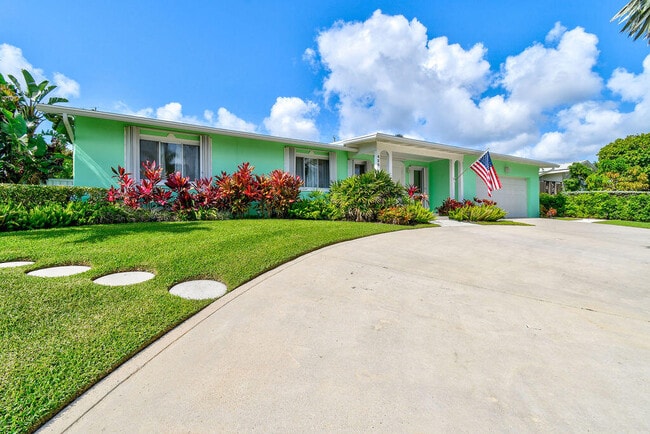 Photo - 420 Sunset Way