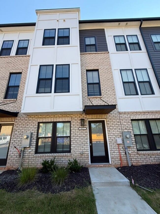 Building Photo - 5015 Grayton Aly