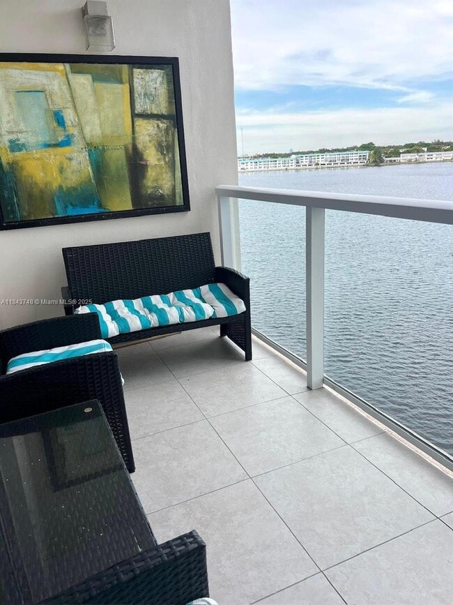 Building Photo - 1301 NE Miami Gardens Dr Unit 502W Rental