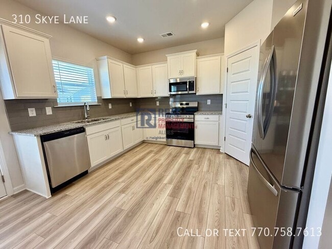 Photo - 310 Skye Ln