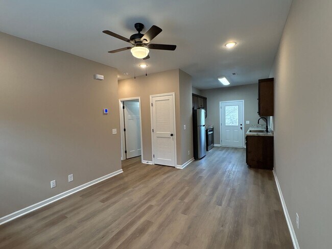 Photo - 404 Cedar Ln Unit 1